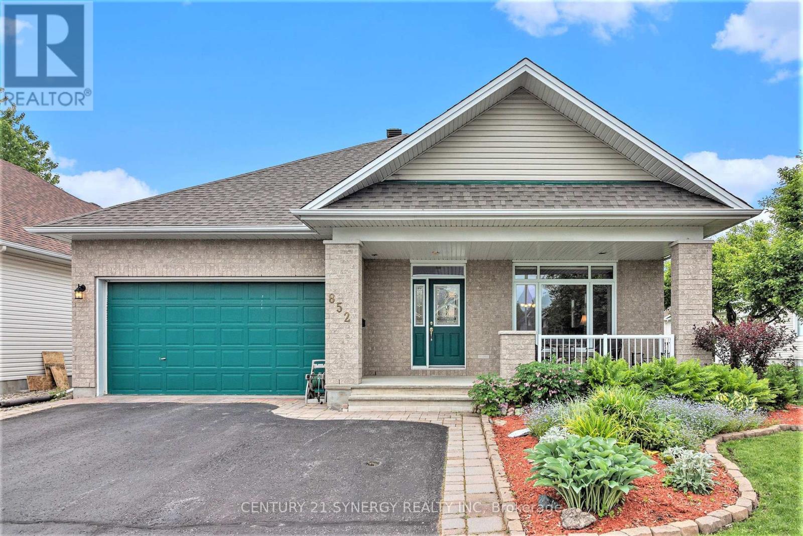 852 SWALLOWTAIL CRESCENT, Ottawa, Ontario