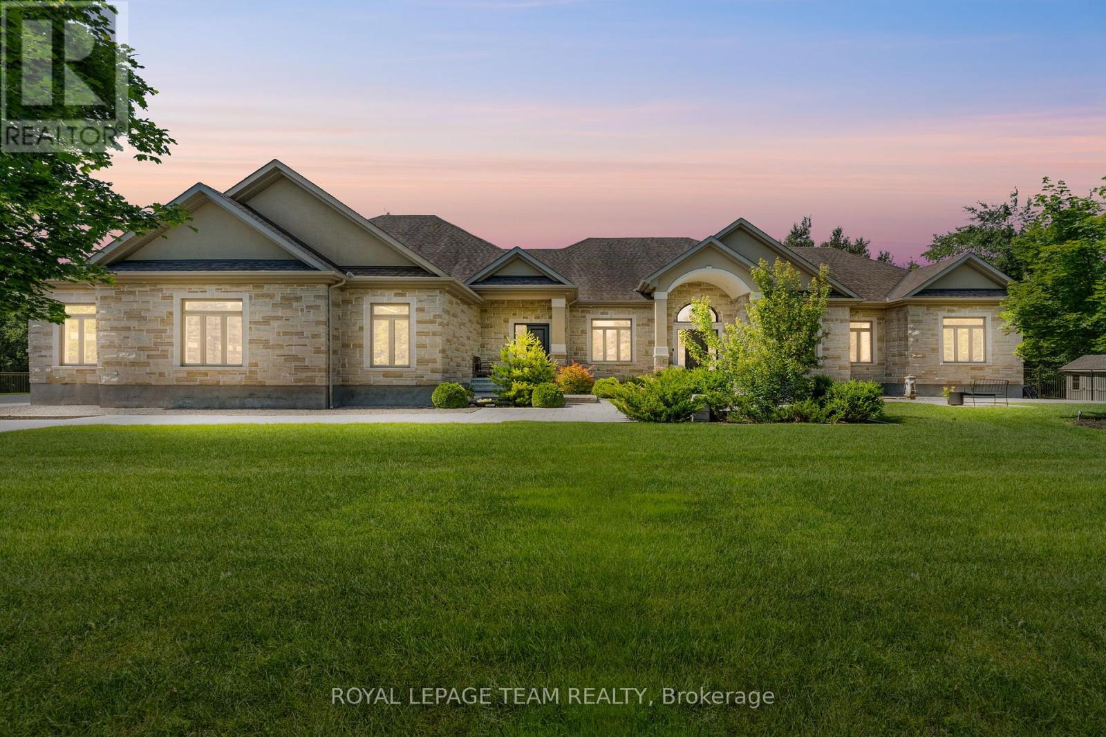 5987 KNIGHTS DRIVE, Ottawa, Ontario
