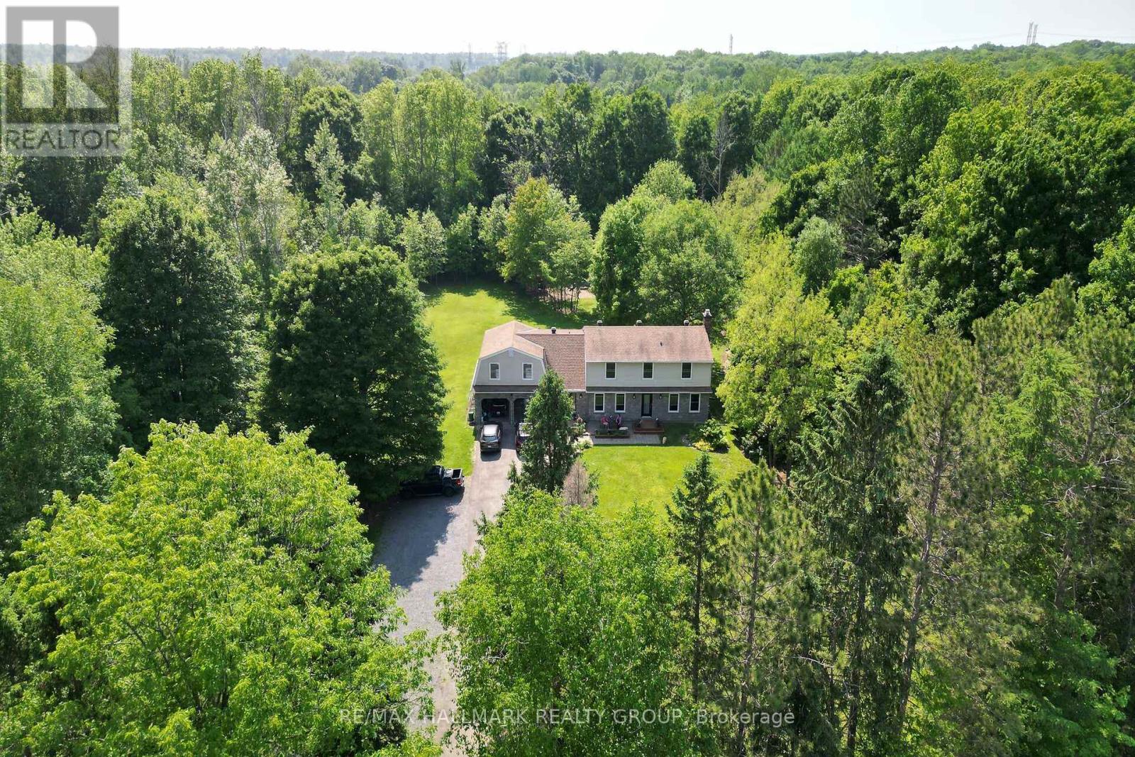 1430 ROYAL MAPLE DRIVE, Ottawa, Ontario