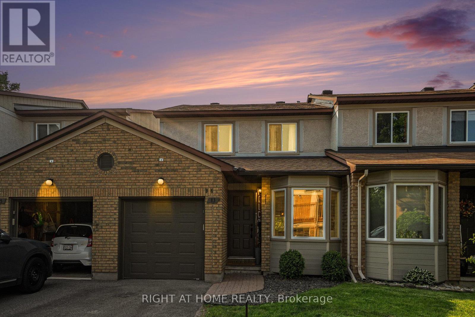 83 VERSAILLES PRIVATE, Ottawa, Ontario