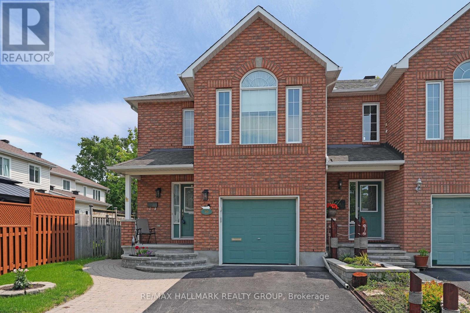 56 ROSEANNE LANE, Ottawa, Ontario