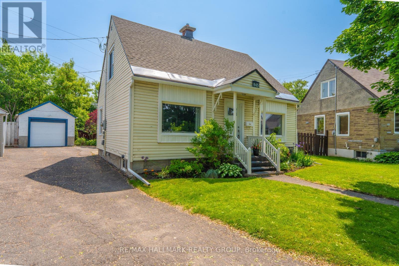 845 MERIVALE STREET, Ottawa, Ontario