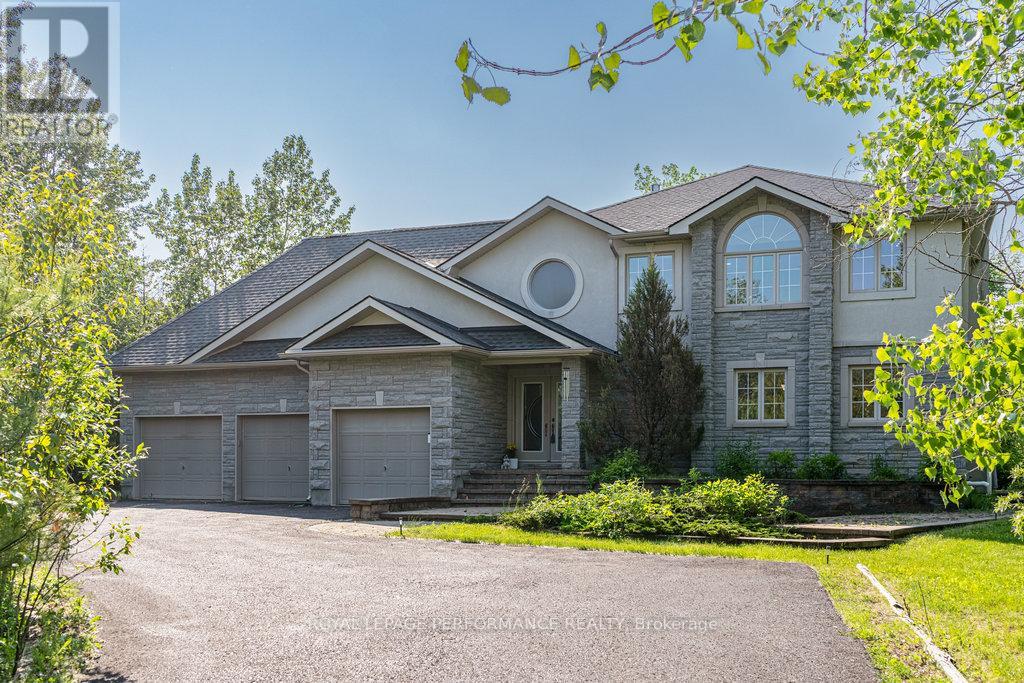 1657 WHITESIDE WAY, Ottawa, Ontario