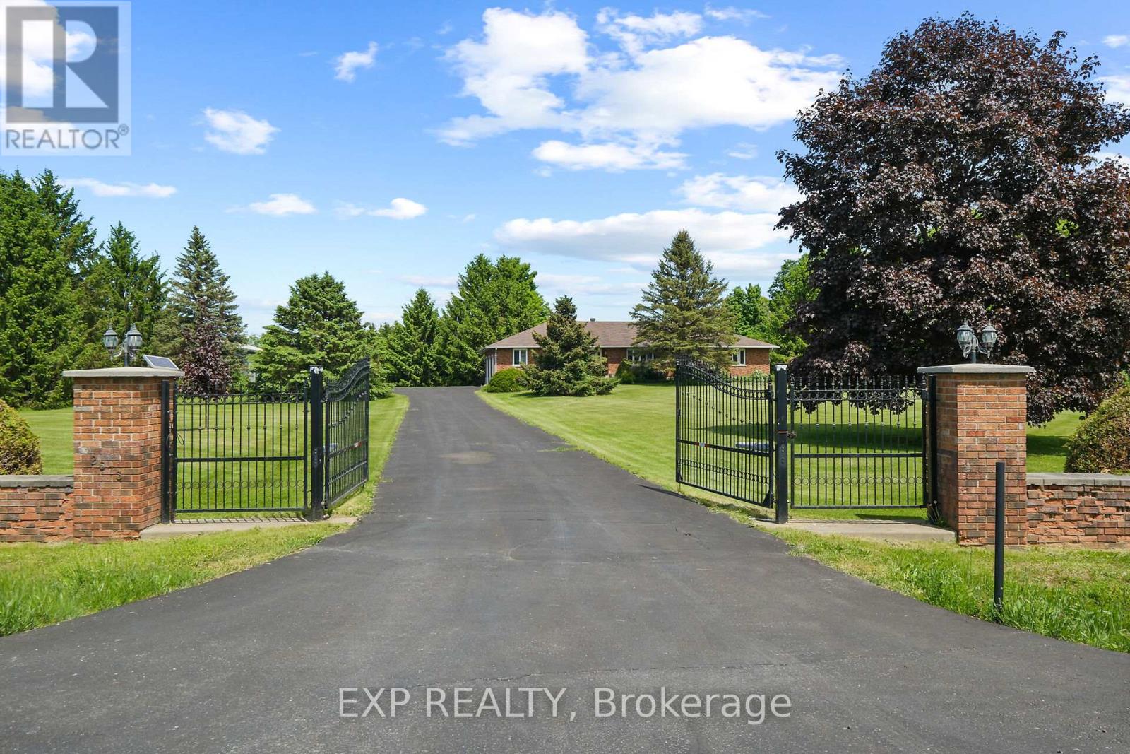2673 YORKS CORNERS ROAD, Ottawa, Ontario