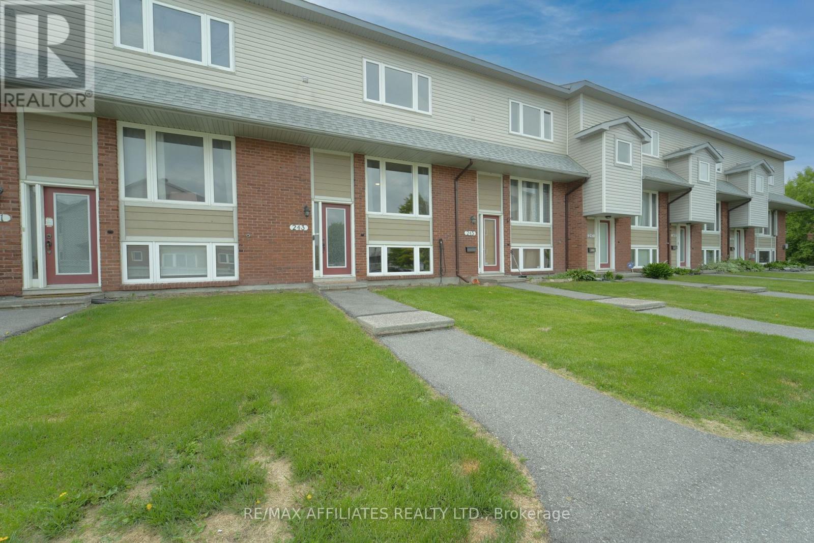 243 MONTEREY DRIVE, Ottawa, Ontario