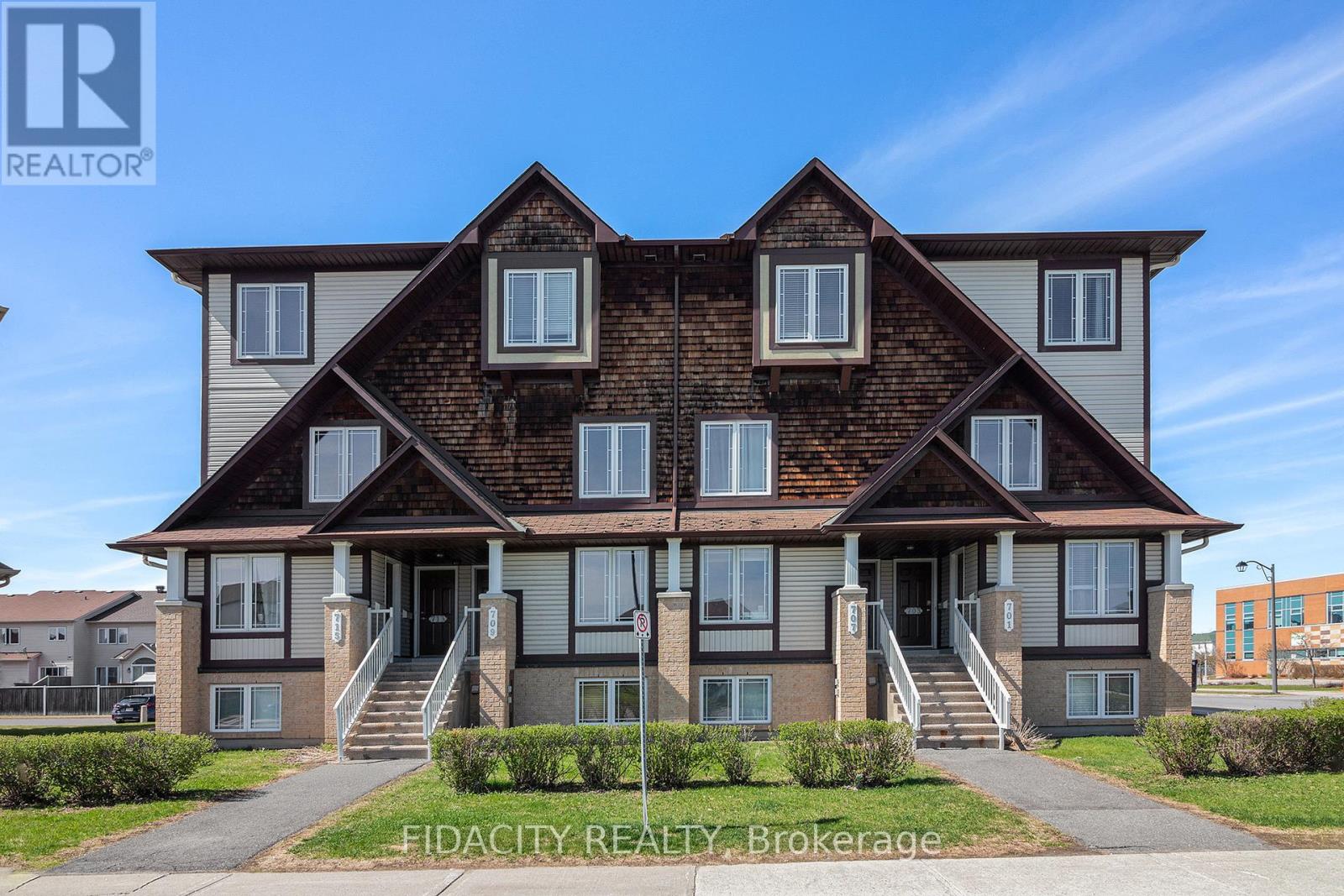 3 - 711 LAKERIDGE DRIVE, Ottawa, Ontario