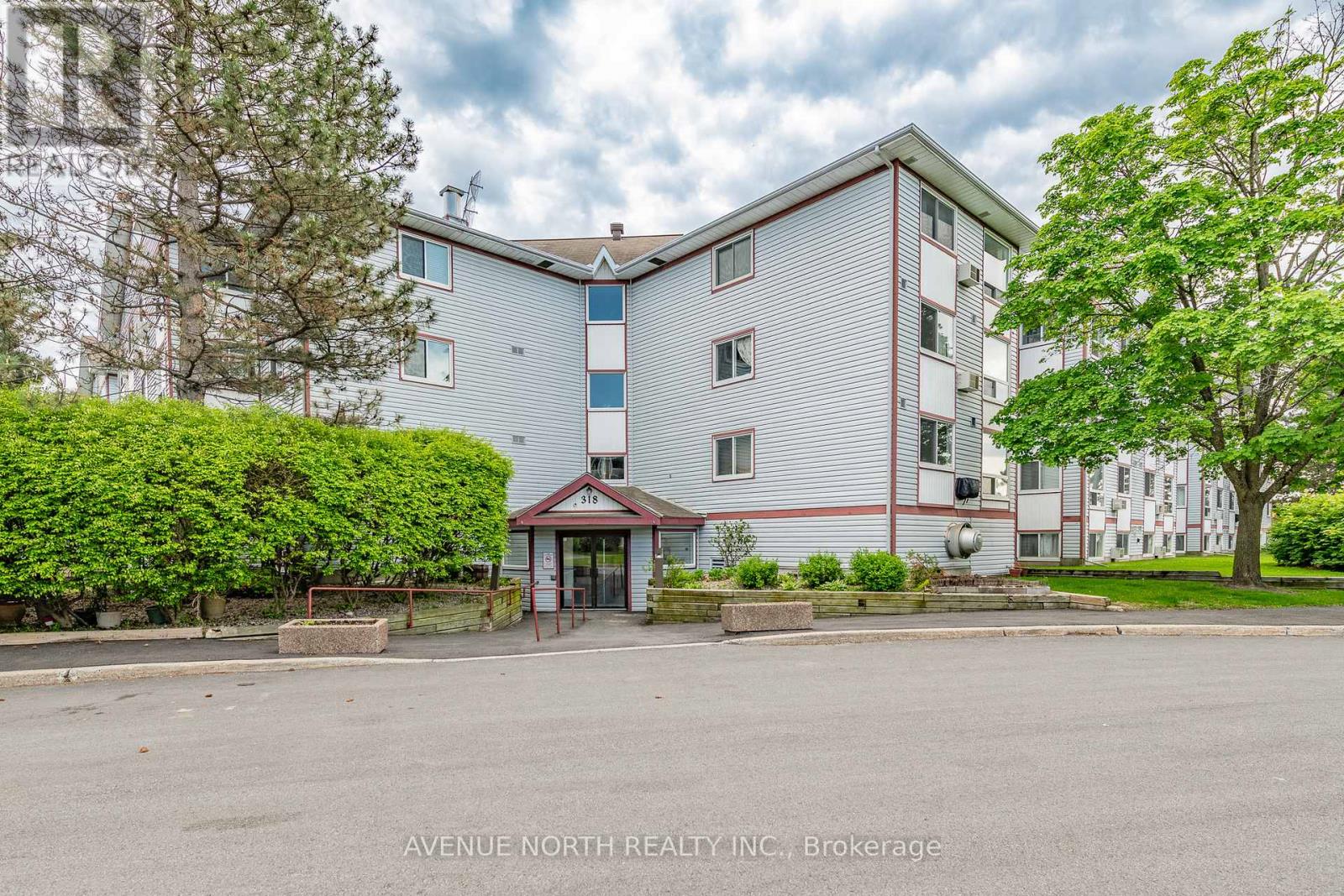 222 - 318 LORRY GREENBERG DRIVE, Ottawa, Ontario