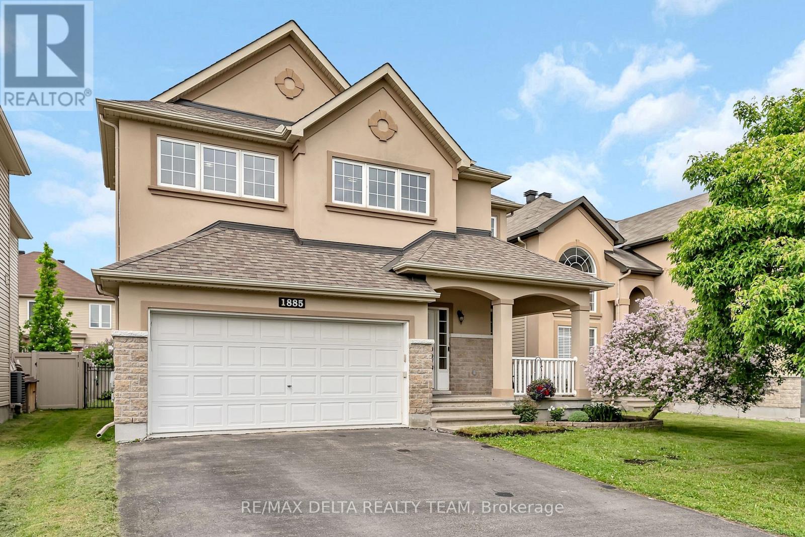 1885 MONTMERE AVENUE, Ottawa, Ontario