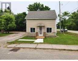 215 DIVISION STREET S, McNab/Braeside, Ontario