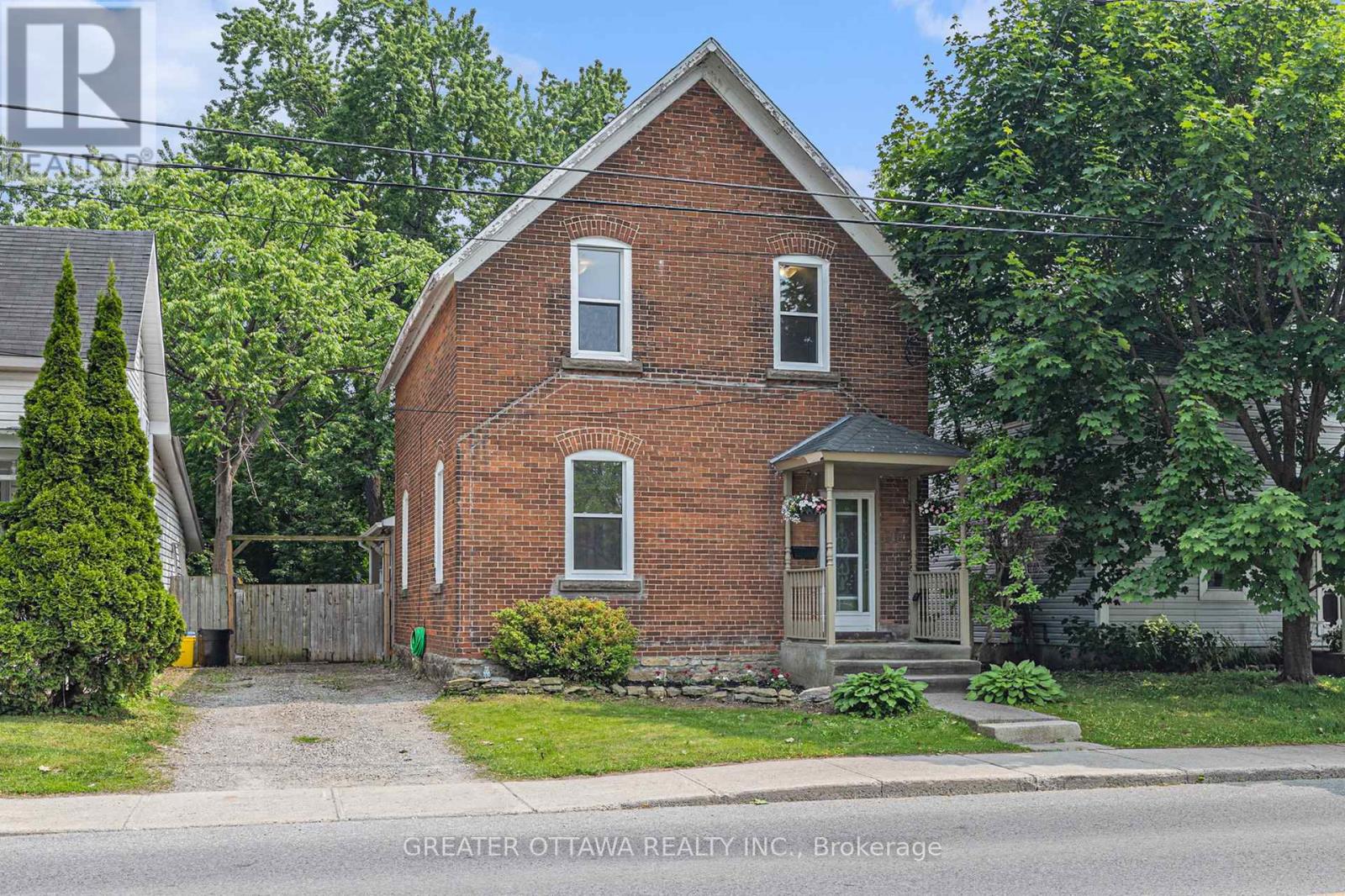 66 LAKE AVENUE E, Carleton Place, Ontario