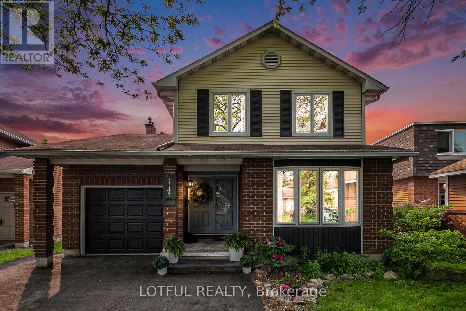 1147 STE. THERESE LANE, Ottawa, Ontario