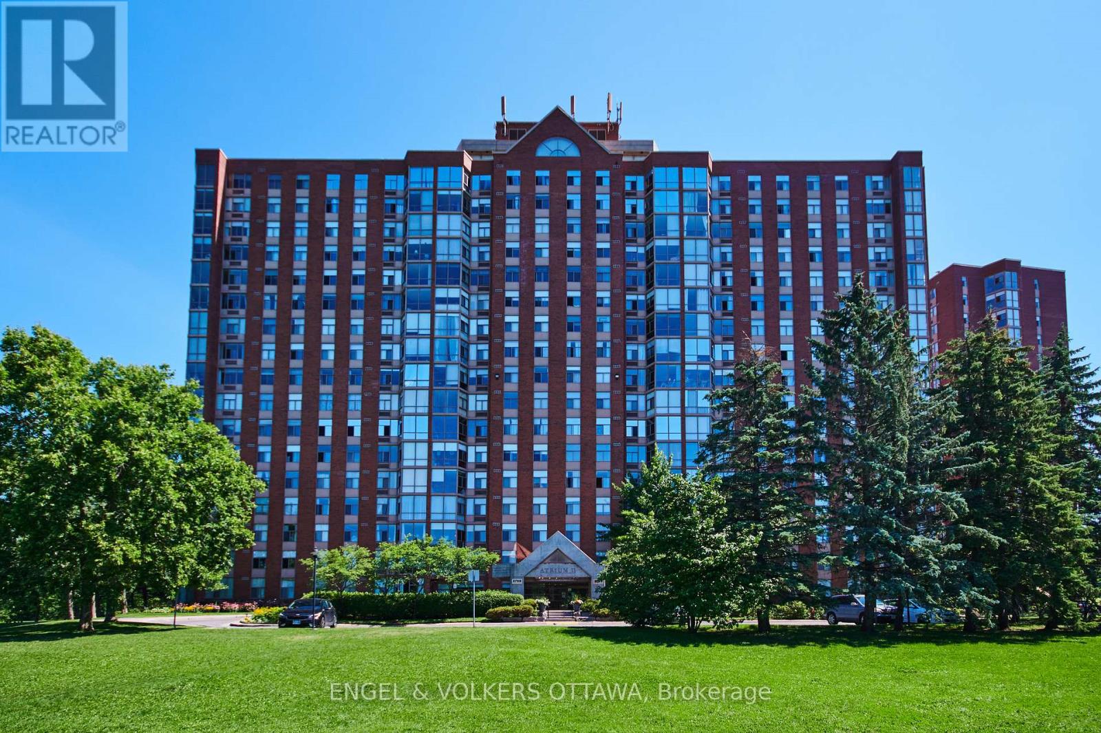 101 - 2759 CAROUSEL CRESCENT, Ottawa, Ontario