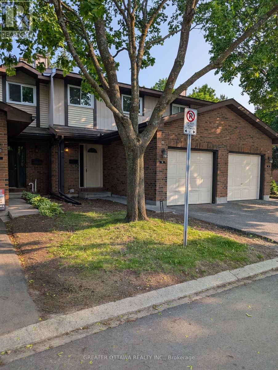 76 CLARKSON CRESCENT W, Ottawa, Ontario