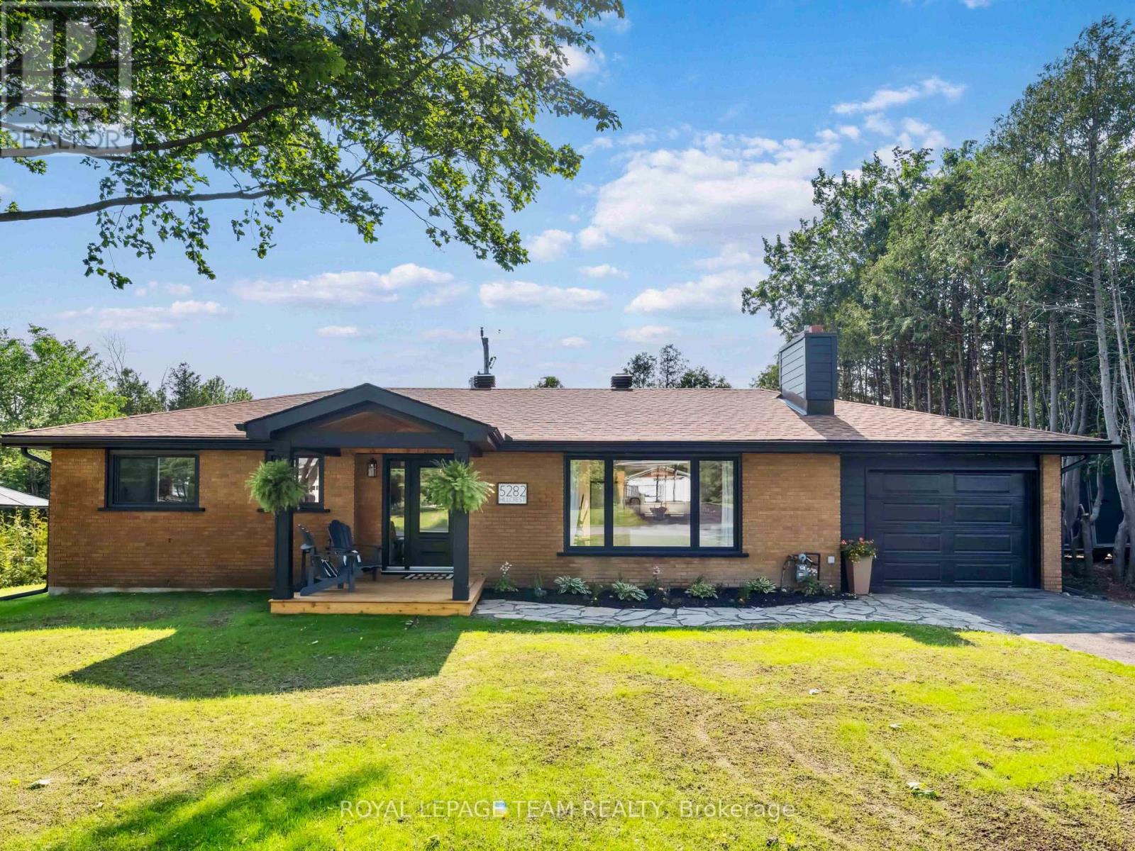 5282 HILLCREST DRIVE, Ottawa, Ontario