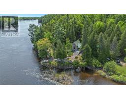 33 BURTON LANE, Horton, Ontario