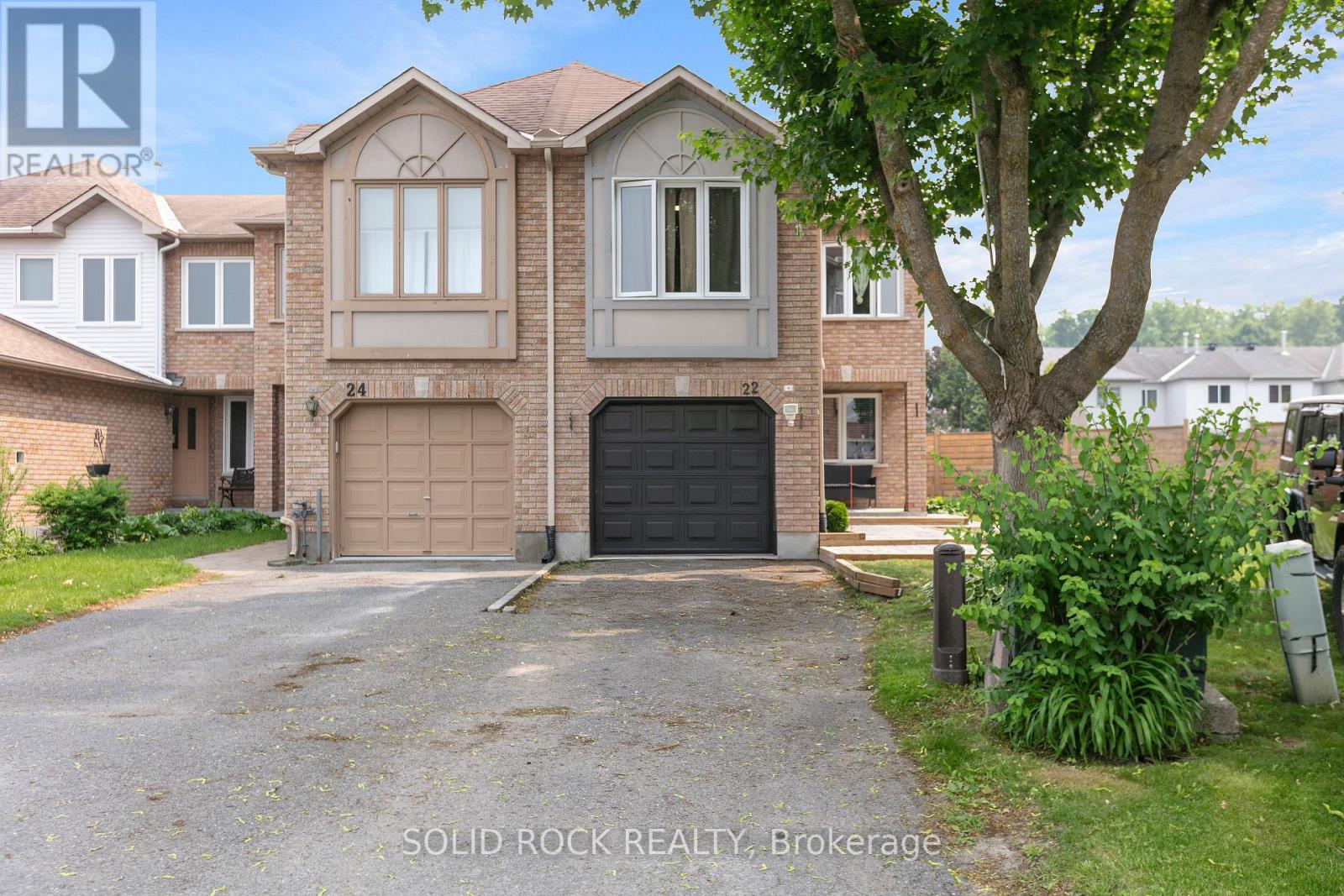 22 GRENADIER WAY, Ottawa, Ontario