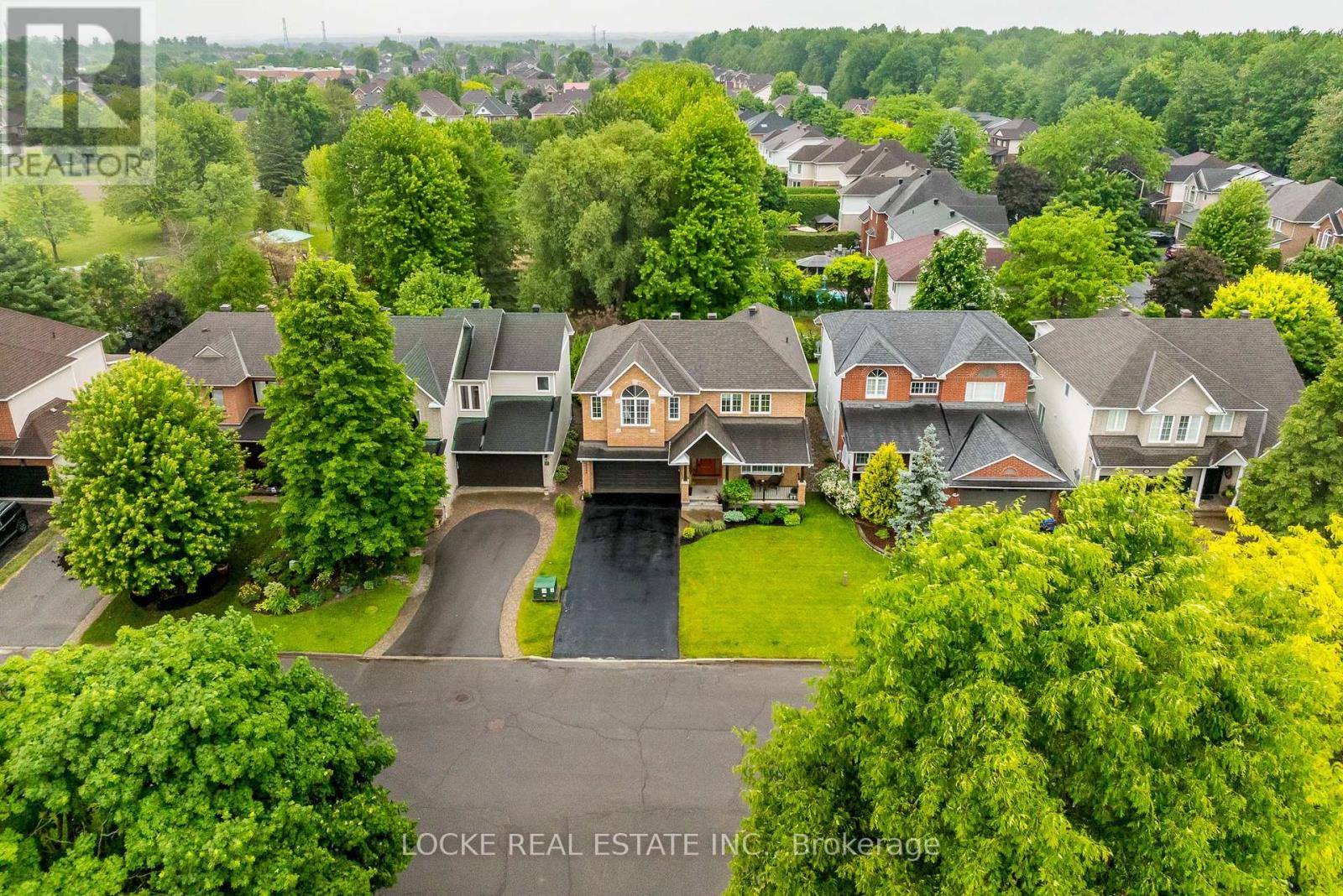 5845 GLADEWOODS PLACE, Ottawa, Ontario