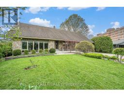2302 FOX CRESCENT, Ottawa, Ontario