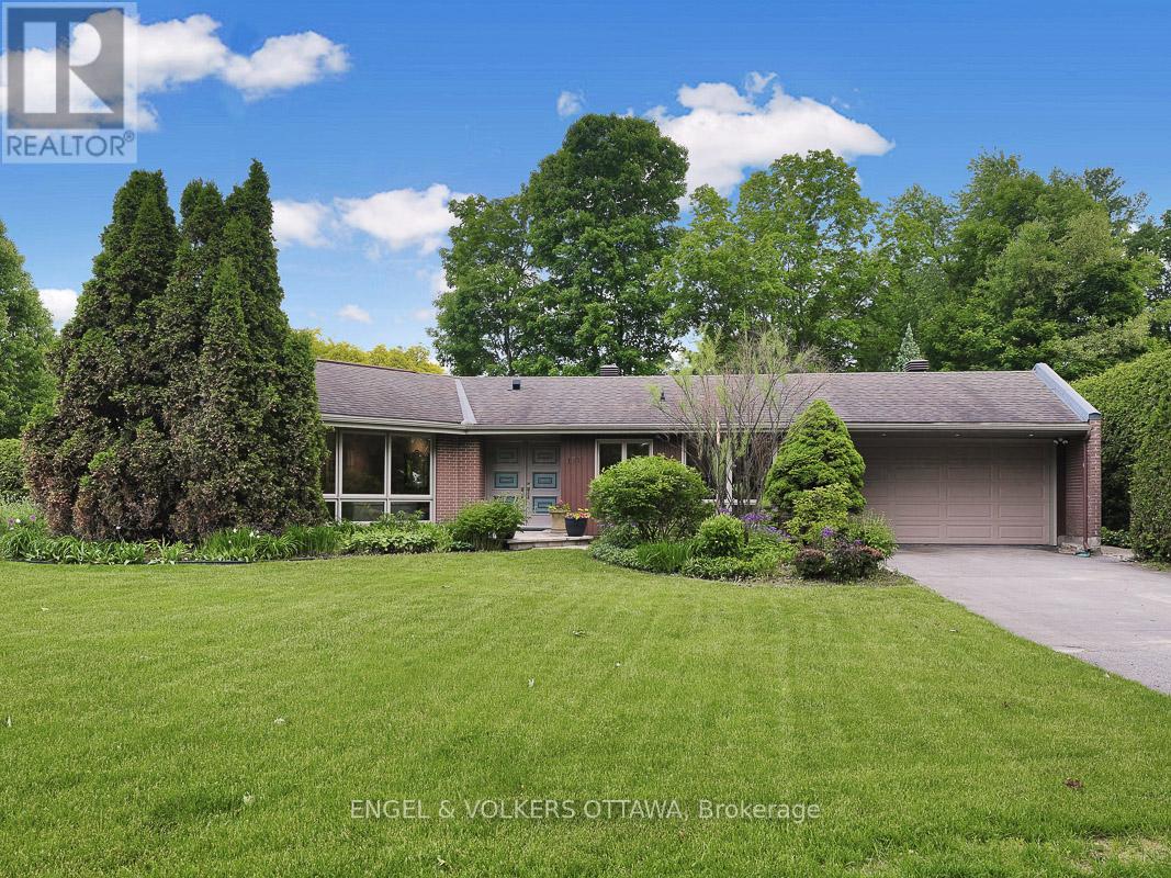 170 SANDRIDGE ROAD, Ottawa, Ontario