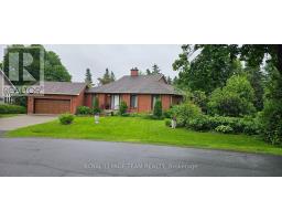 8 SWANS WAY S, Ottawa, Ontario