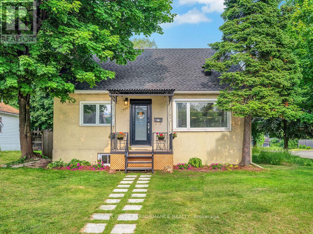 405 ALLEN BOULEVARD, Ottawa, Ontario