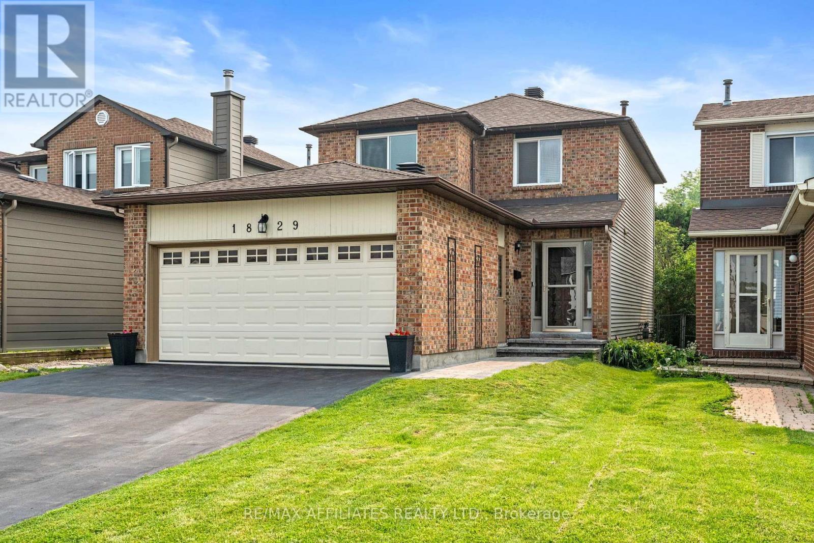 1829 CHAINE COURT, Ottawa, Ontario