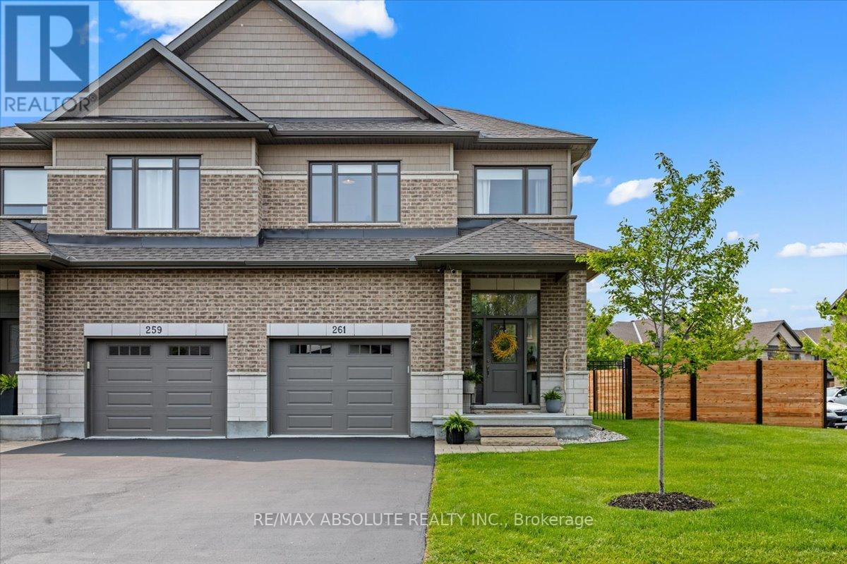 261 PURCHASE CRESCENT, Ottawa, Ontario