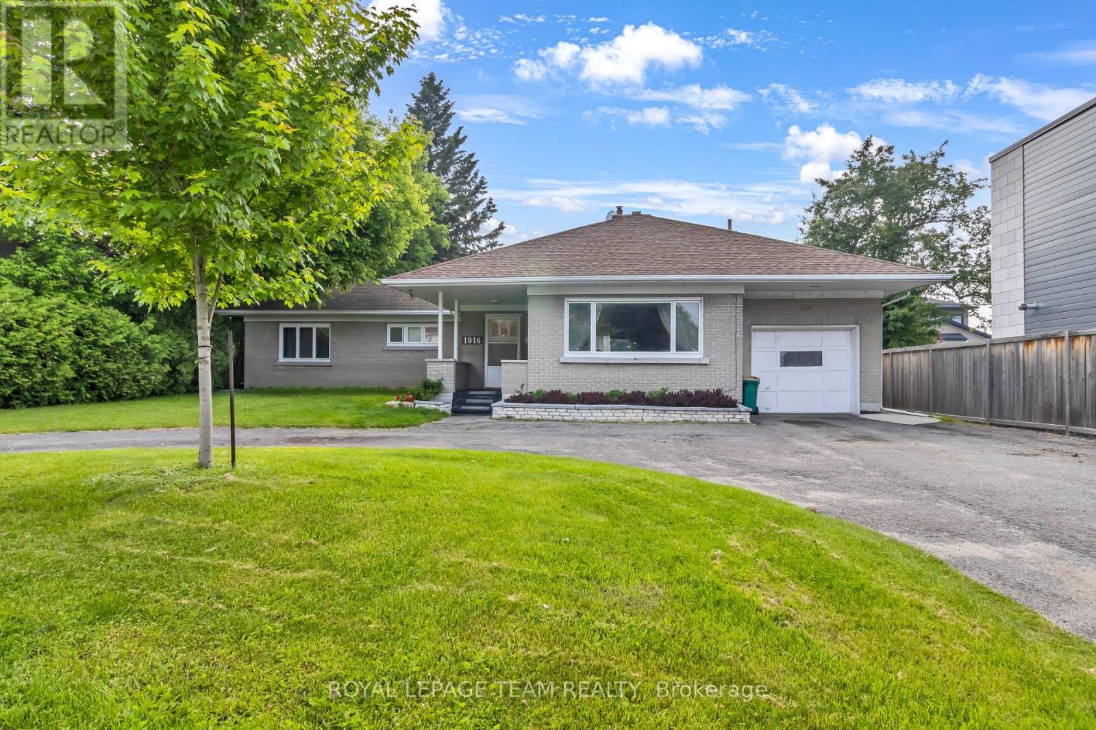 1916 ALTA VISTA DRIVE, Ottawa, Ontario
