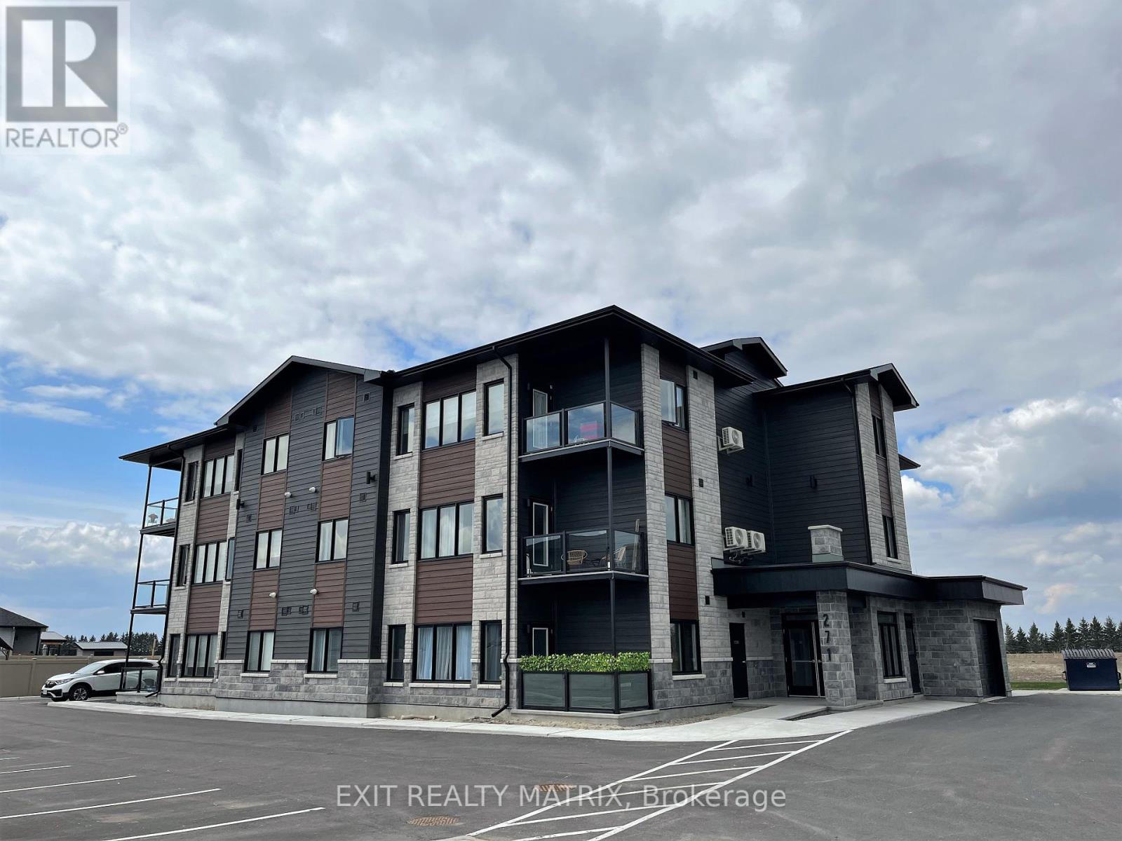 103 - 271 BELFORT STREET, Russell, Ontario