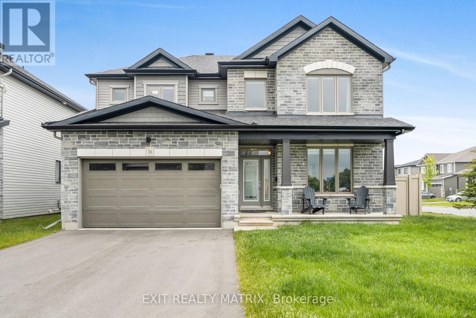 700 NAMUR STREET, Russell, Ontario