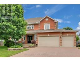 17 FELDSPAR CRESCENT, Ottawa, Ontario