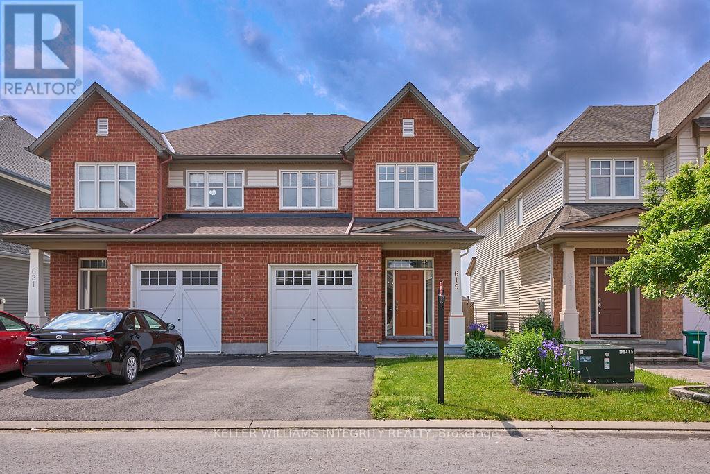 619 MOORPARK AVENUE, Ottawa, Ontario