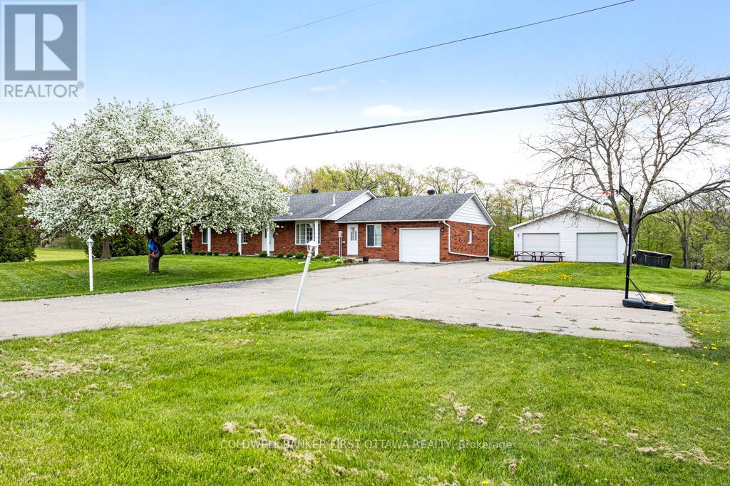 467 LAKE ELOIDA ROAD, Elizabethtown-Kitley, Ontario
