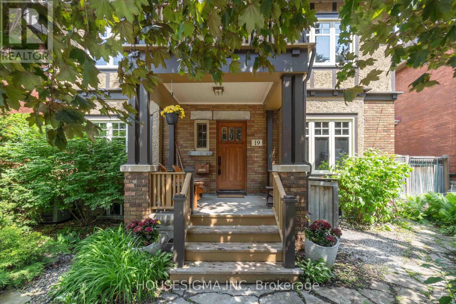 19 OAKLAND AVENUE, Ottawa, Ontario