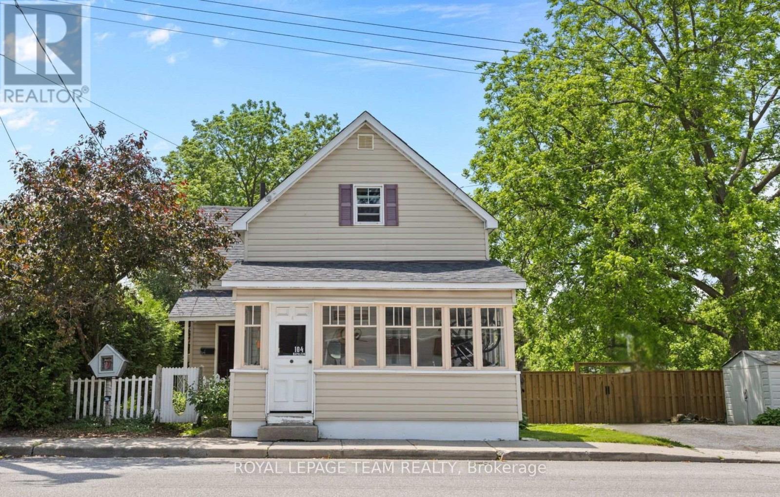 104 NAPOLEON STREET, Carleton Place, Ontario
