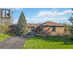 1322 JOHNSTON DRIVE, Ottawa, Ontario