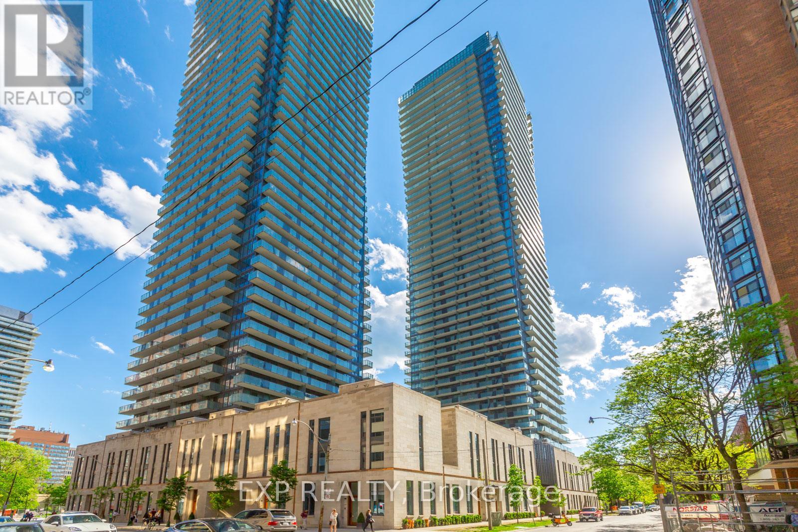 610 - 65 ST. MARY STREET, Toronto, Ontario