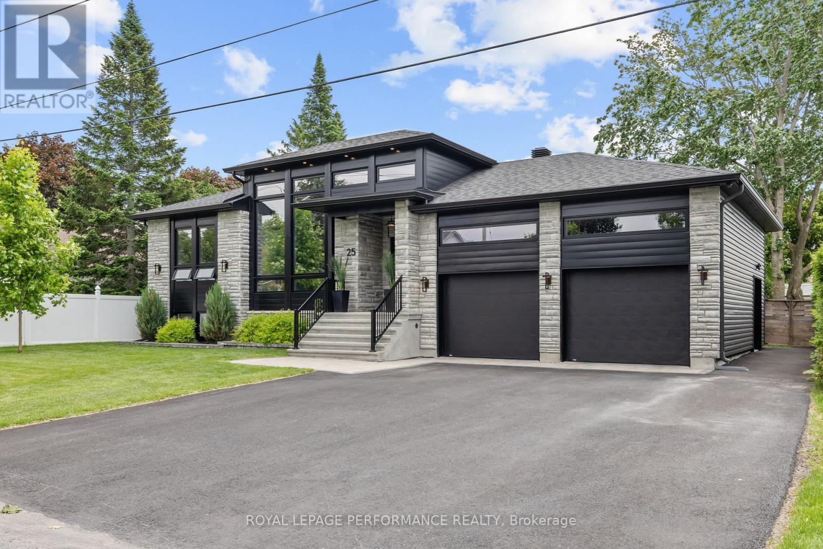 25 PERCY STREET, Casselman, Ontario