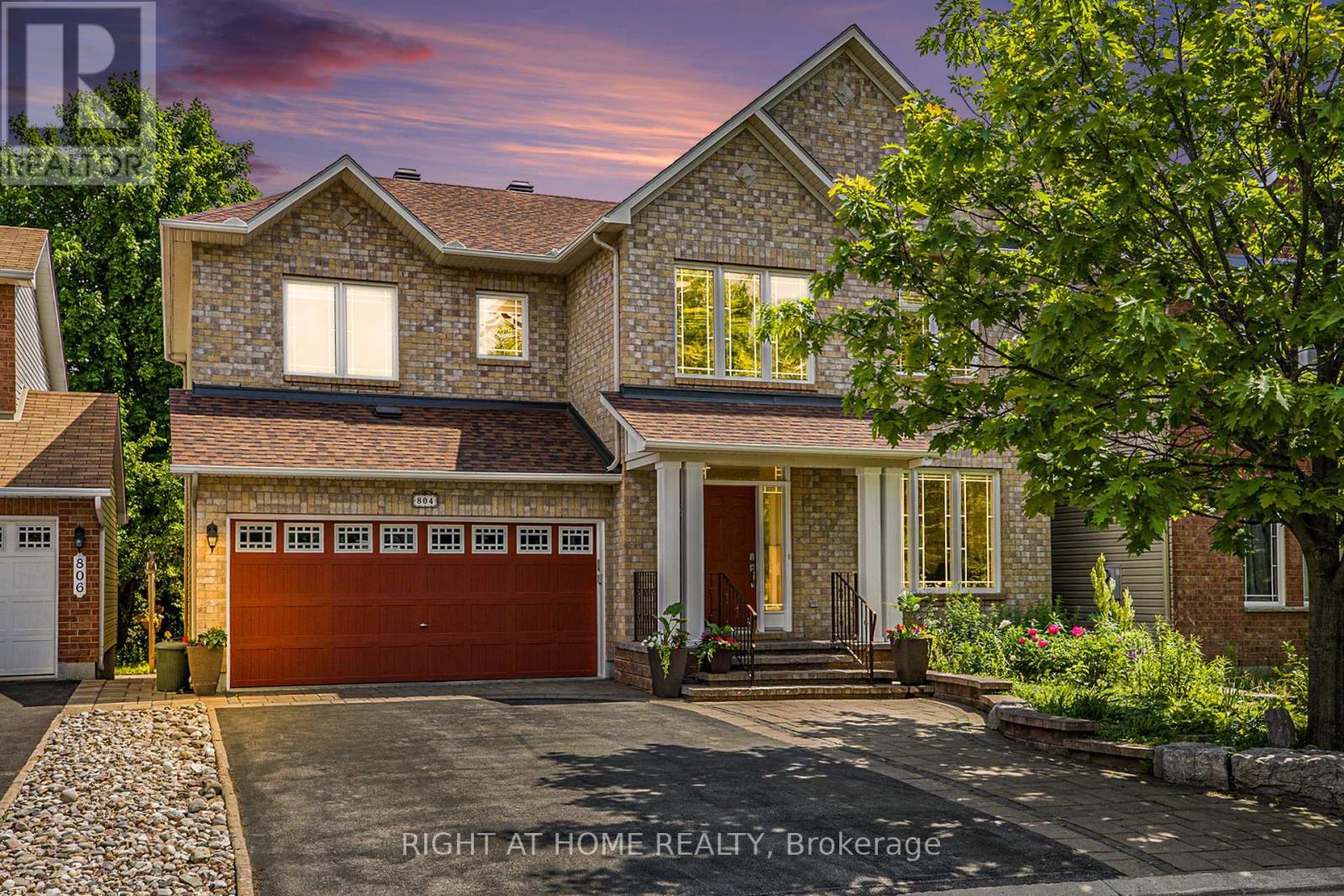 804 OAKSIDE CRESCENT, Ottawa, Ontario