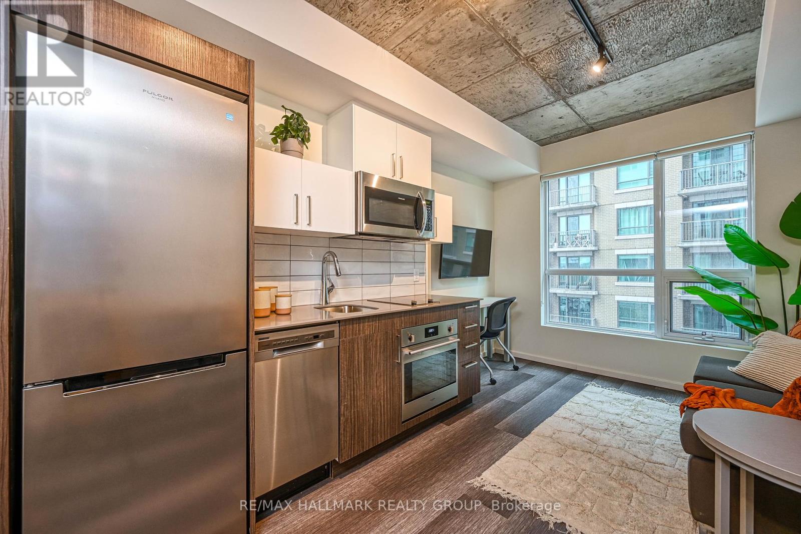 1008 - 211 BESSERER STREET, Ottawa, Ontario