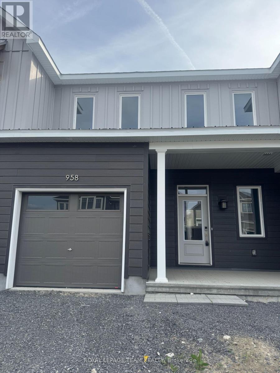 958 SEAGRAVE LANE, Ottawa, Ontario