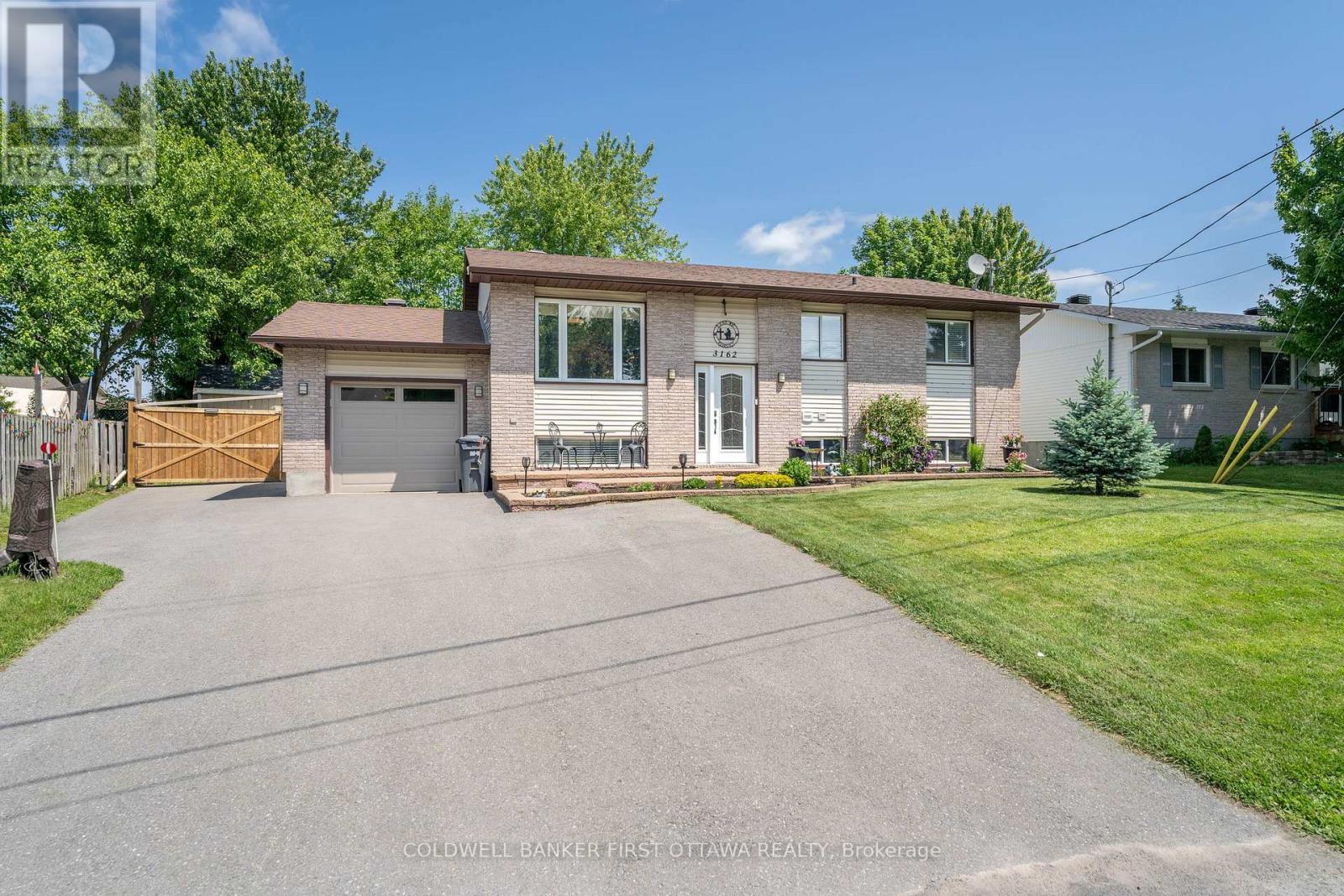 3162 LEMAY CIRCLE S, Clarence-Rockland, Ontario