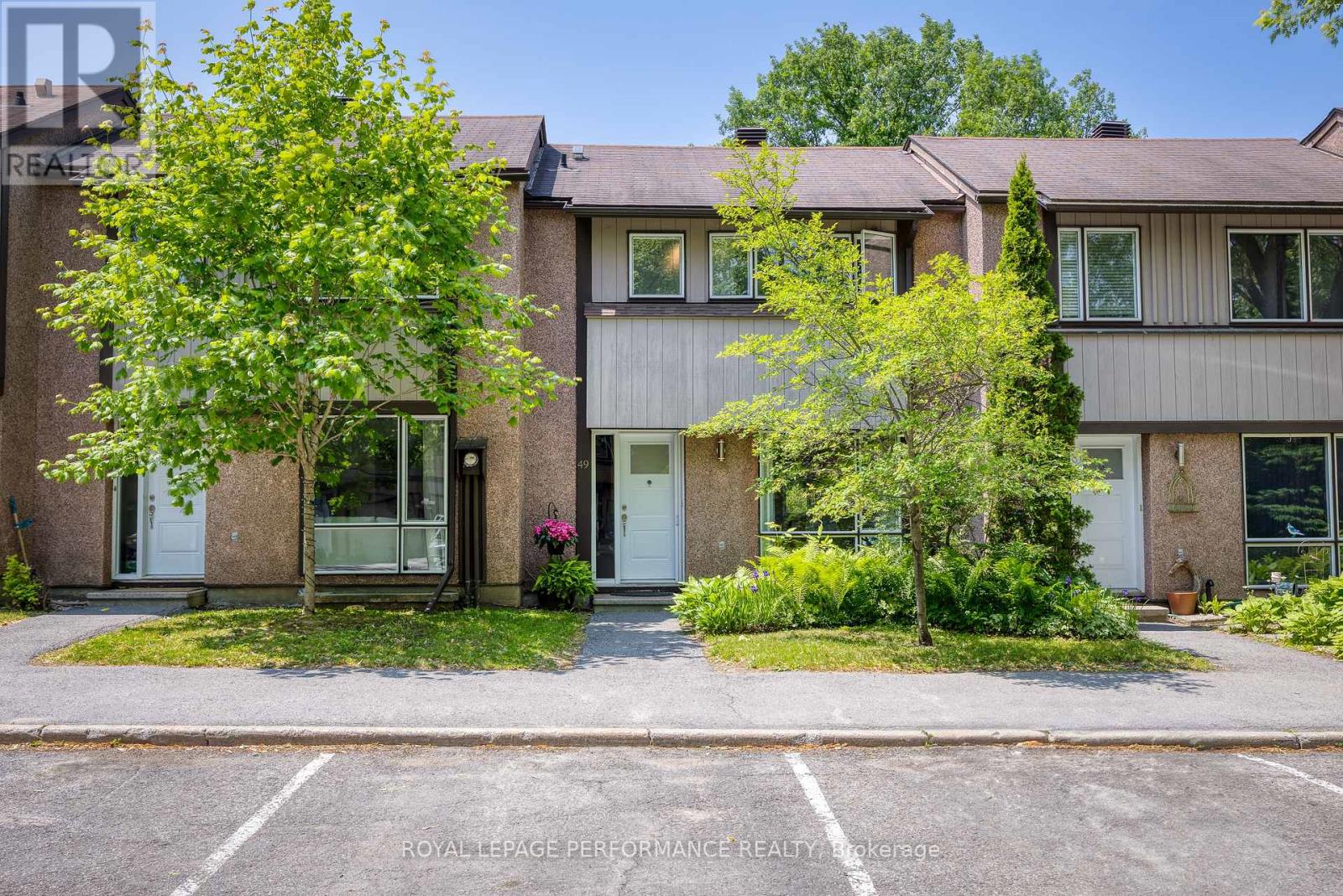 49 REANEY COURT, Ottawa, Ontario