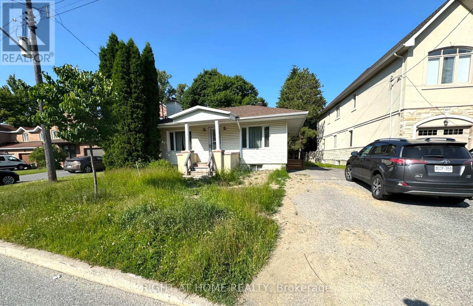 827 RIDDELL AVENUE N, Ottawa, Ontario