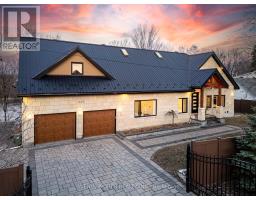 1885 PRINCE OF WALES DRIVE, Ottawa, Ontario