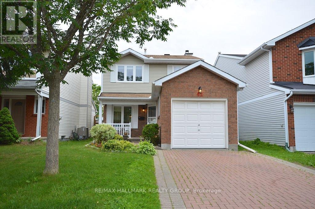 42 SADDLE CRESCENT, Ottawa, Ontario