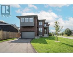 5 WINLOCK CRESCENT, Ottawa, Ontario