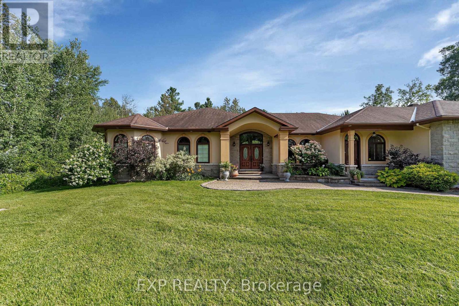 104 SENTINEL PINE WAY, Ottawa, Ontario