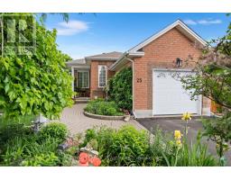 25 TRUMP AVENUE, Ottawa, Ontario