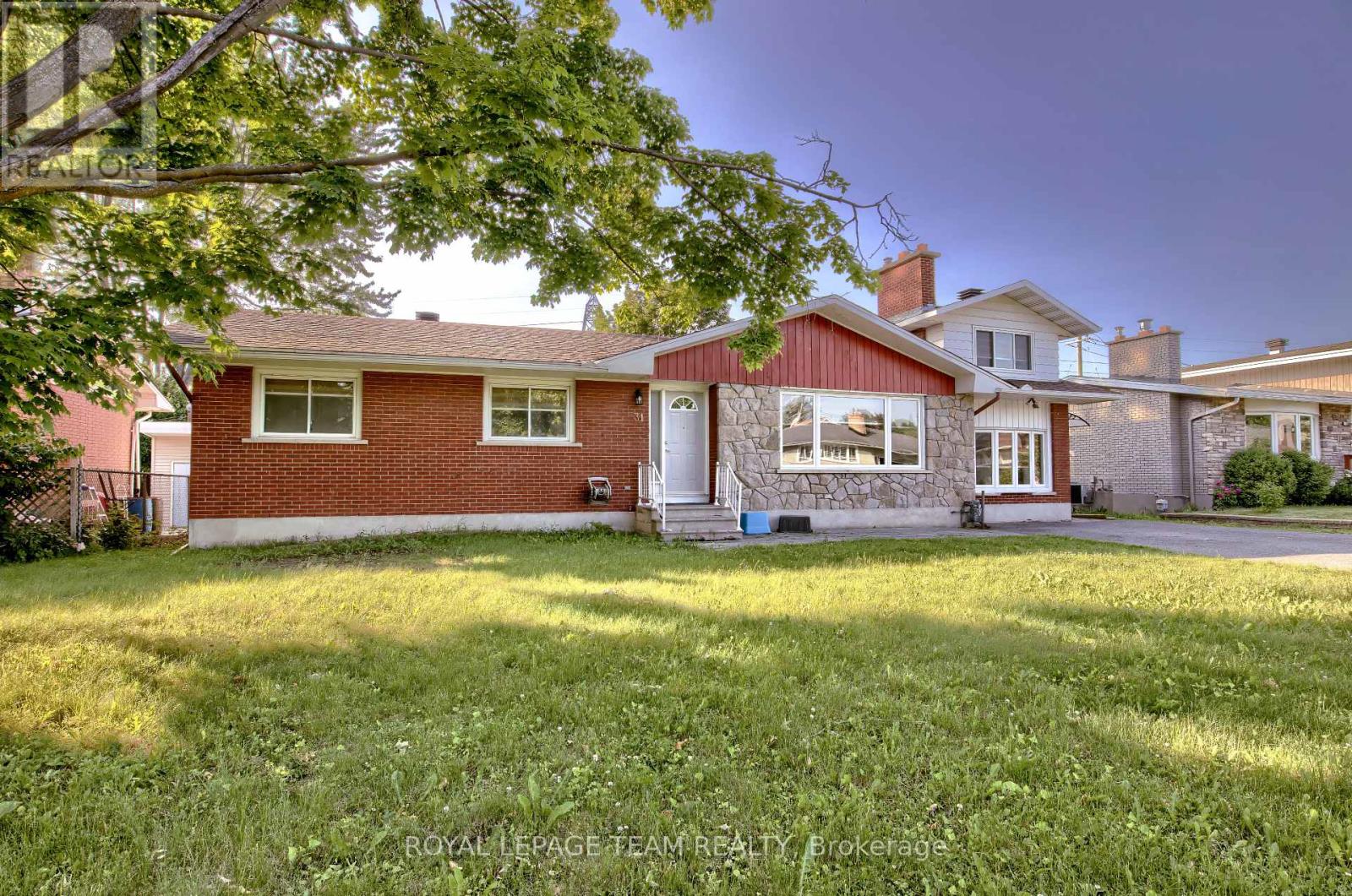 31 PRITCHARD DRIVE, Ottawa, Ontario